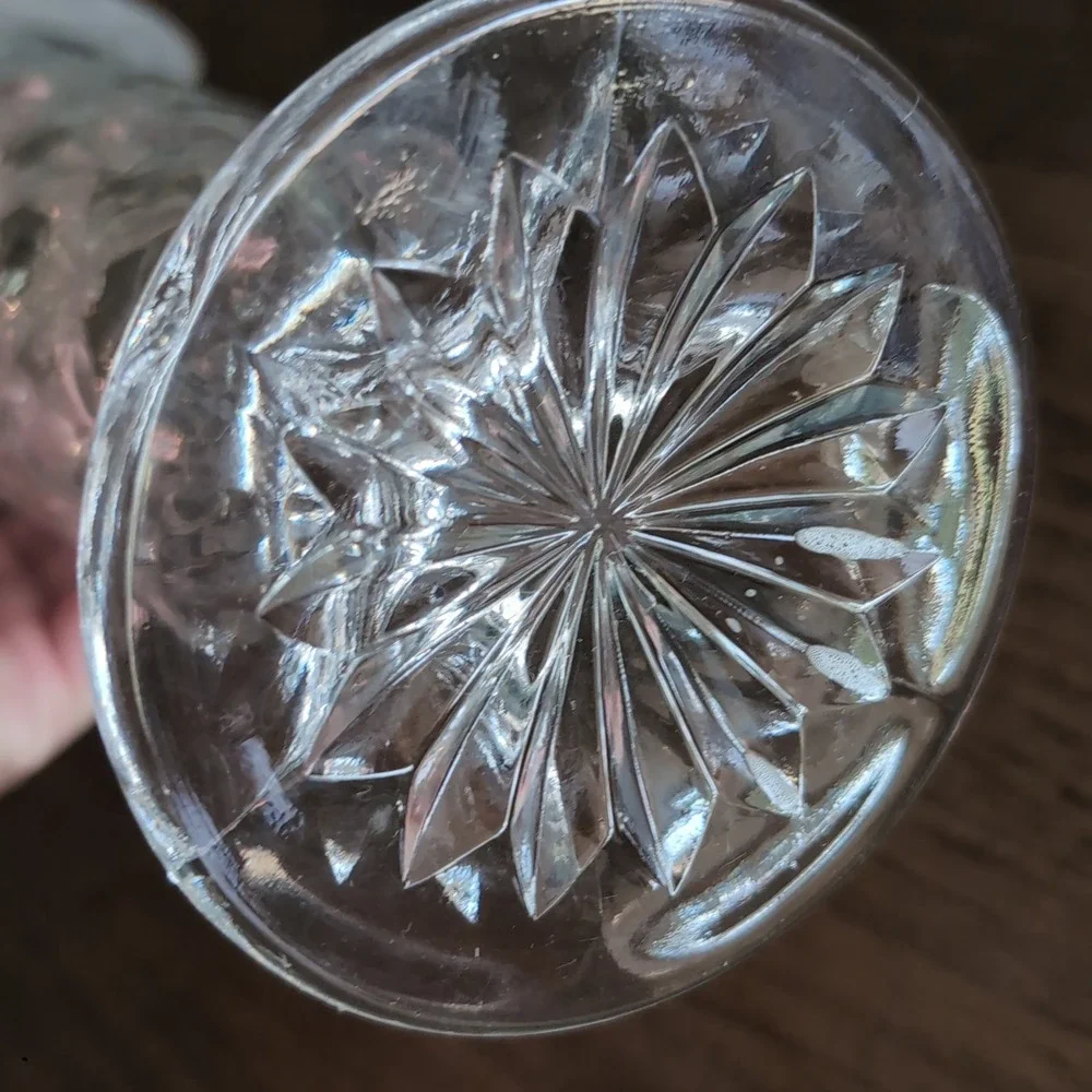 Royales de Champagne Crystal Butterfly Vase 10